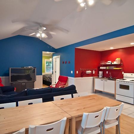 Blue Door Cottages 몬티첼로 외부 사진