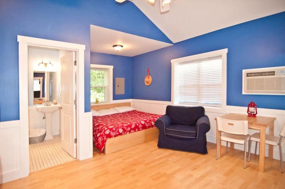 Blue Door Cottages 몬티첼로 외부 사진